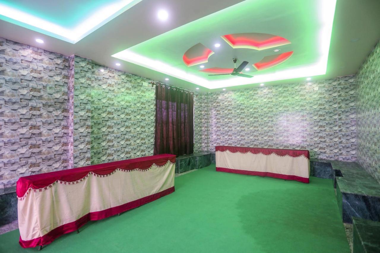 Oyo 60771 New Puri Hotel Exterior photo