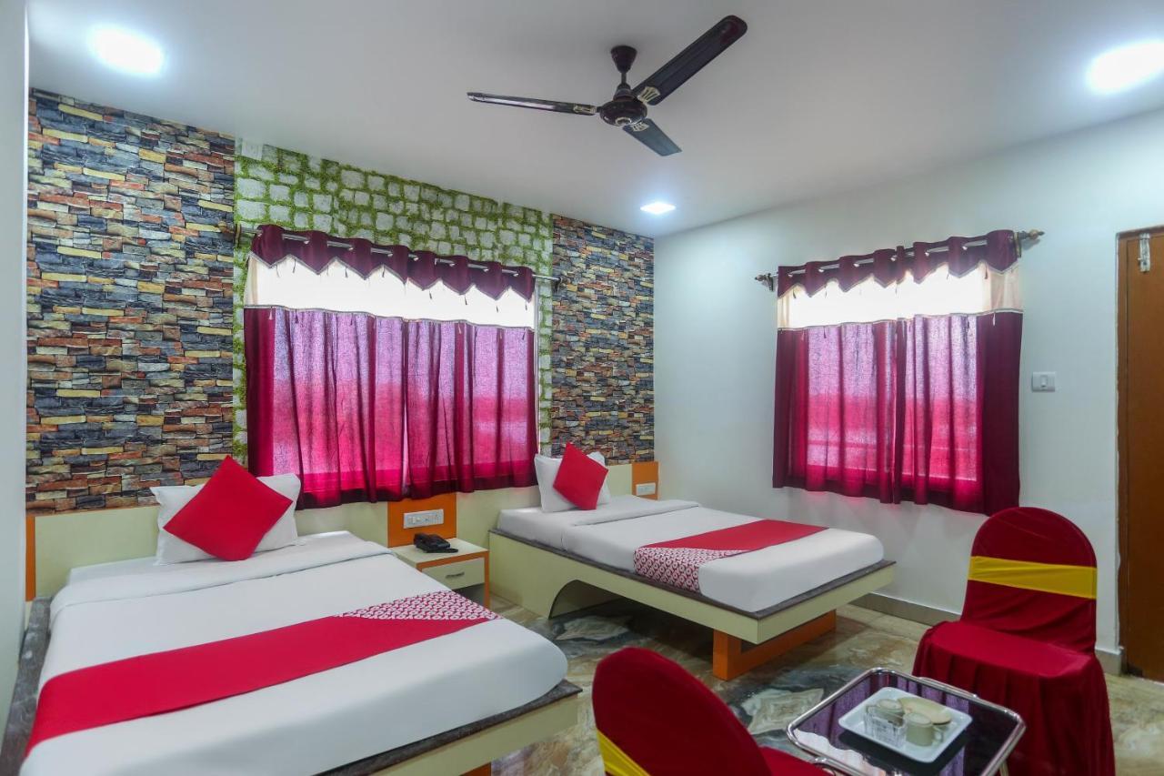 Oyo 60771 New Puri Hotel Exterior photo