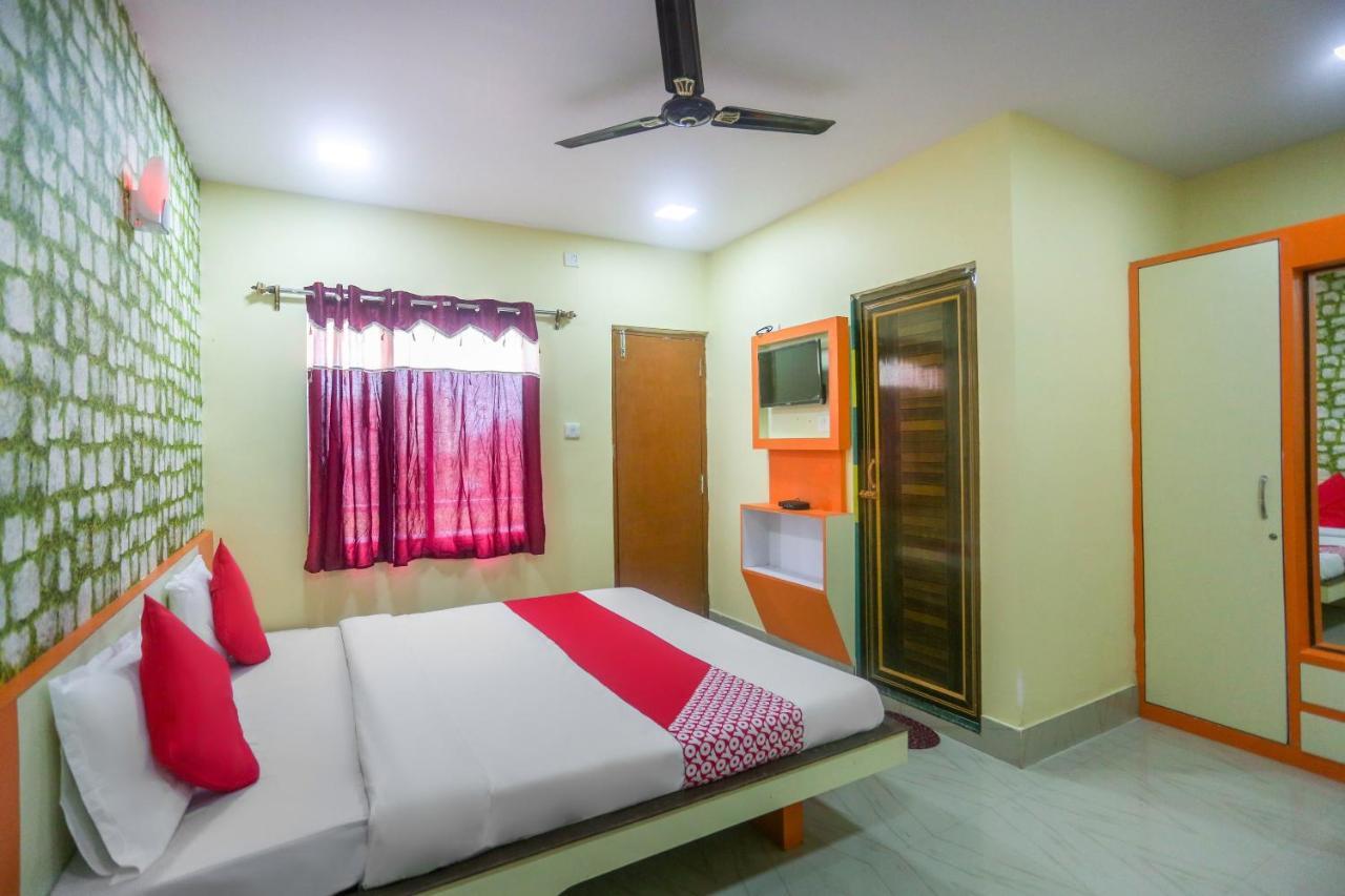 Oyo 60771 New Puri Hotel Exterior photo