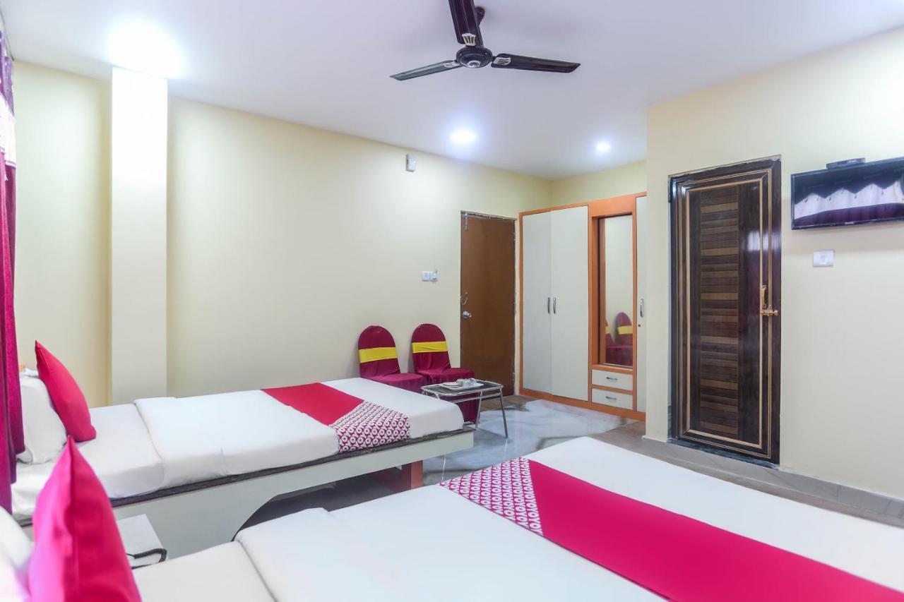 Oyo 60771 New Puri Hotel Exterior photo